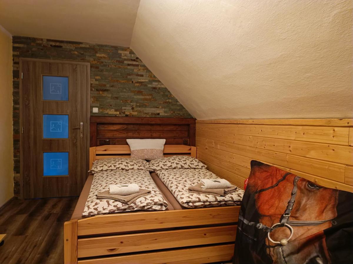 Jízdárna Malenovice Apartamento Malenovice  Exterior foto