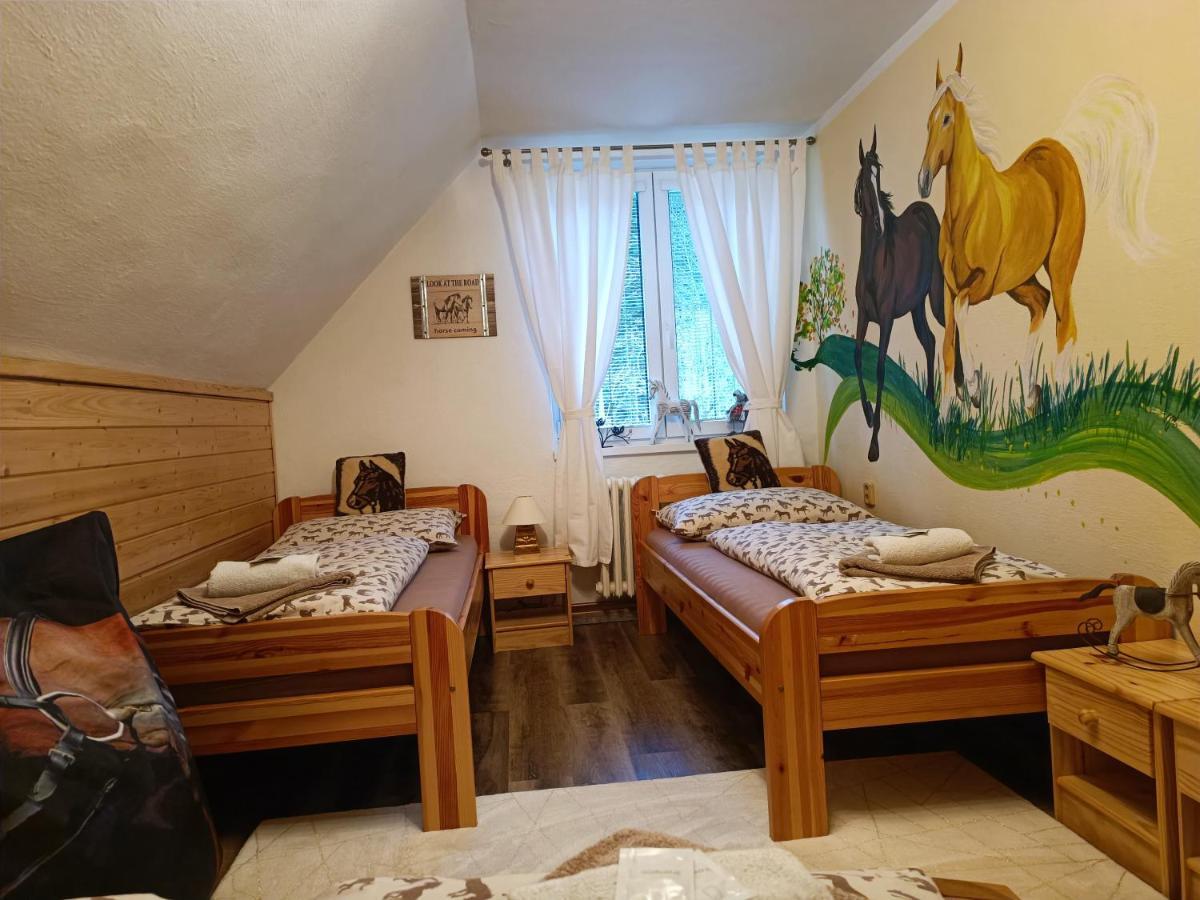 Jízdárna Malenovice Apartamento Malenovice  Exterior foto