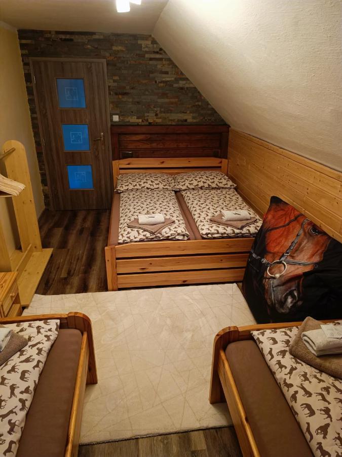 Jízdárna Malenovice Apartamento Malenovice  Exterior foto