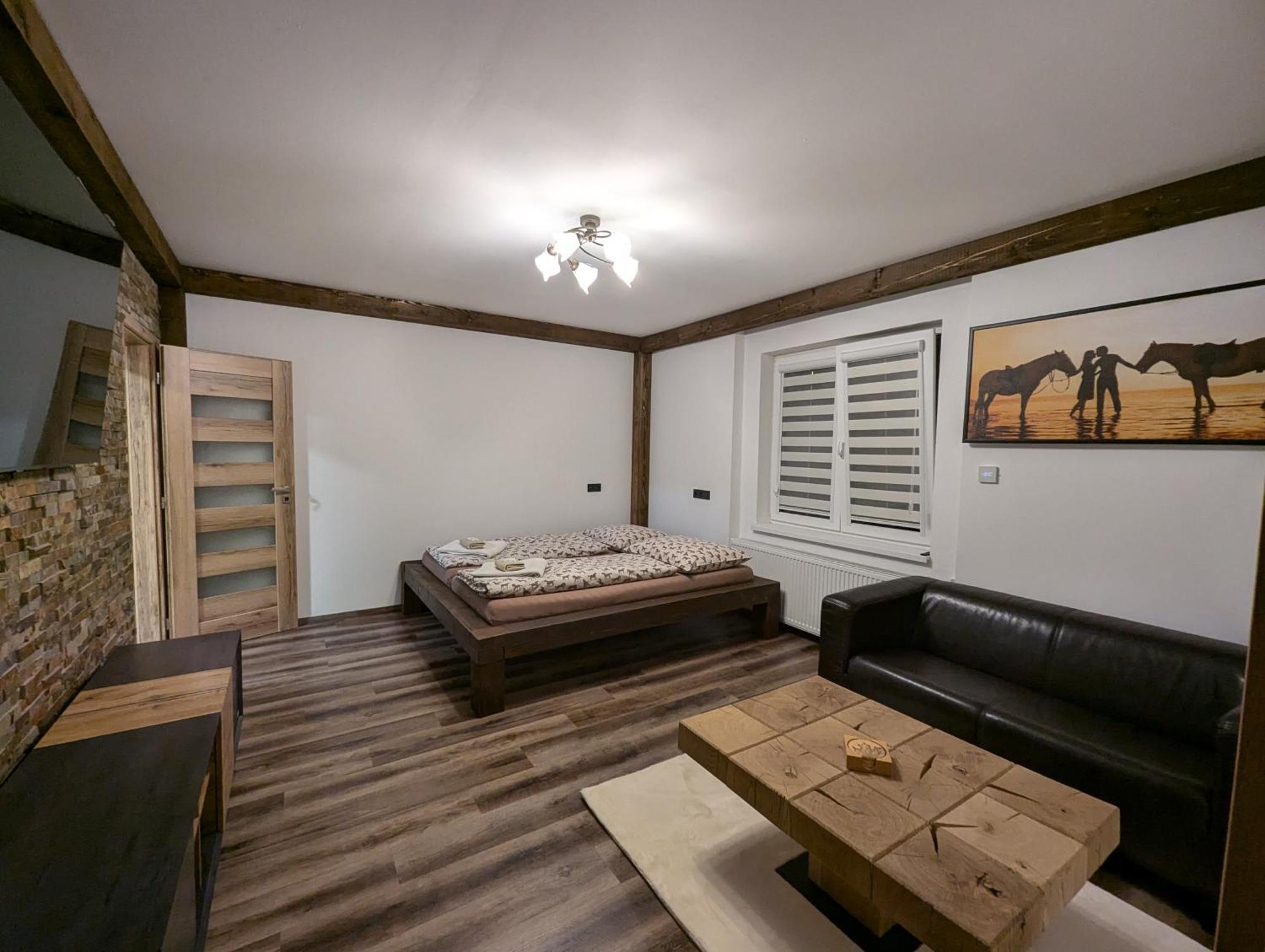Jízdárna Malenovice Apartamento Malenovice  Exterior foto